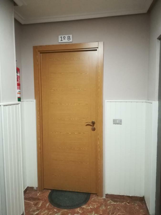 Tres Puentes Anguiano Apartamentos Y Hostal المظهر الخارجي الصورة