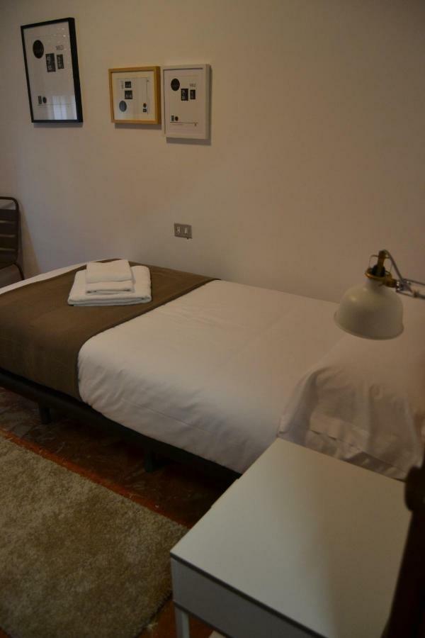 Tres Puentes Anguiano Apartamentos Y Hostal المظهر الخارجي الصورة