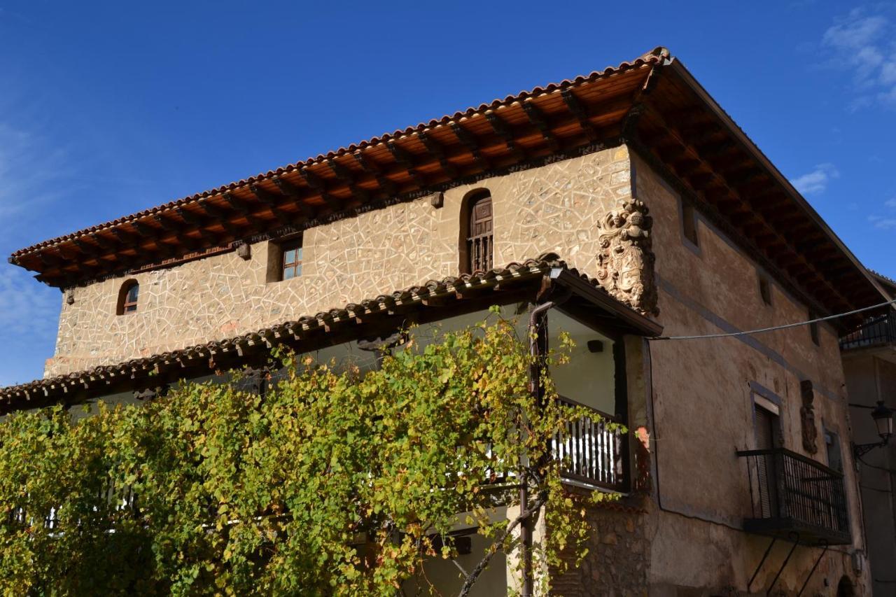 Tres Puentes Anguiano Apartamentos Y Hostal المظهر الخارجي الصورة